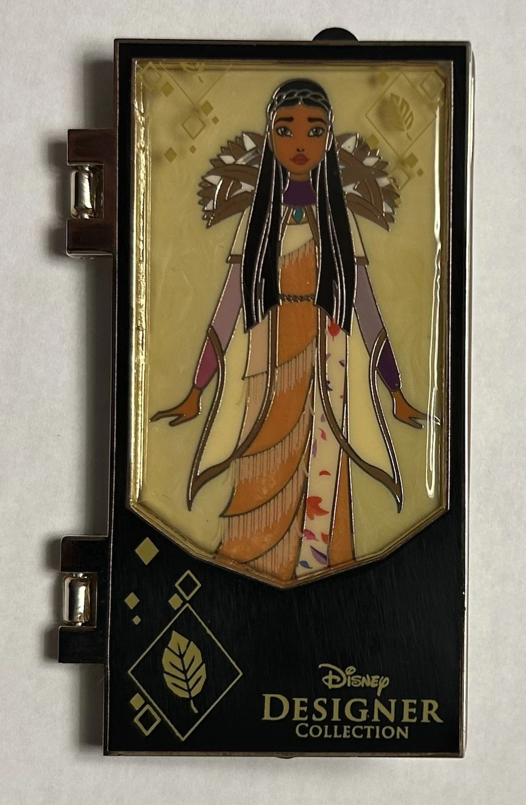 Disney - Pocahontas - Designer Doll Collection - Hinged Pin