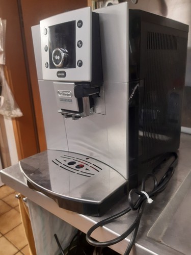 DeLonghi ECAM 25.120.SB Kaffeevollautomat -Mahlwerk geprüft sofort Einsatzbereit