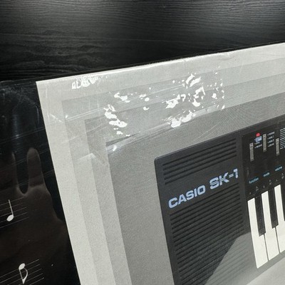 CASIO SK-1 シンセサイザー 32鍵　中古品 Casio SK-1 Portable 32 Key Sampling Keyboard for sale online