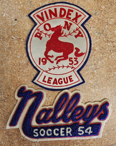 VINTAGE 1950'S BASEBALL & SOCCER PATCHES VANCOUVER, CANADA - Bild 1 von 1