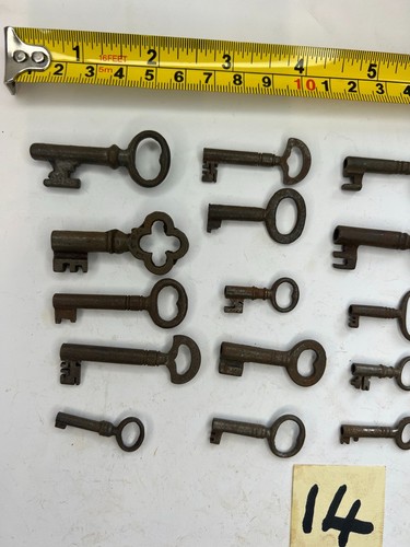 20 Vintage Padlock Keys Drawer Lock Pre Cut Tubular Restoration Wedding Key (14) - Picture 20 of 24
