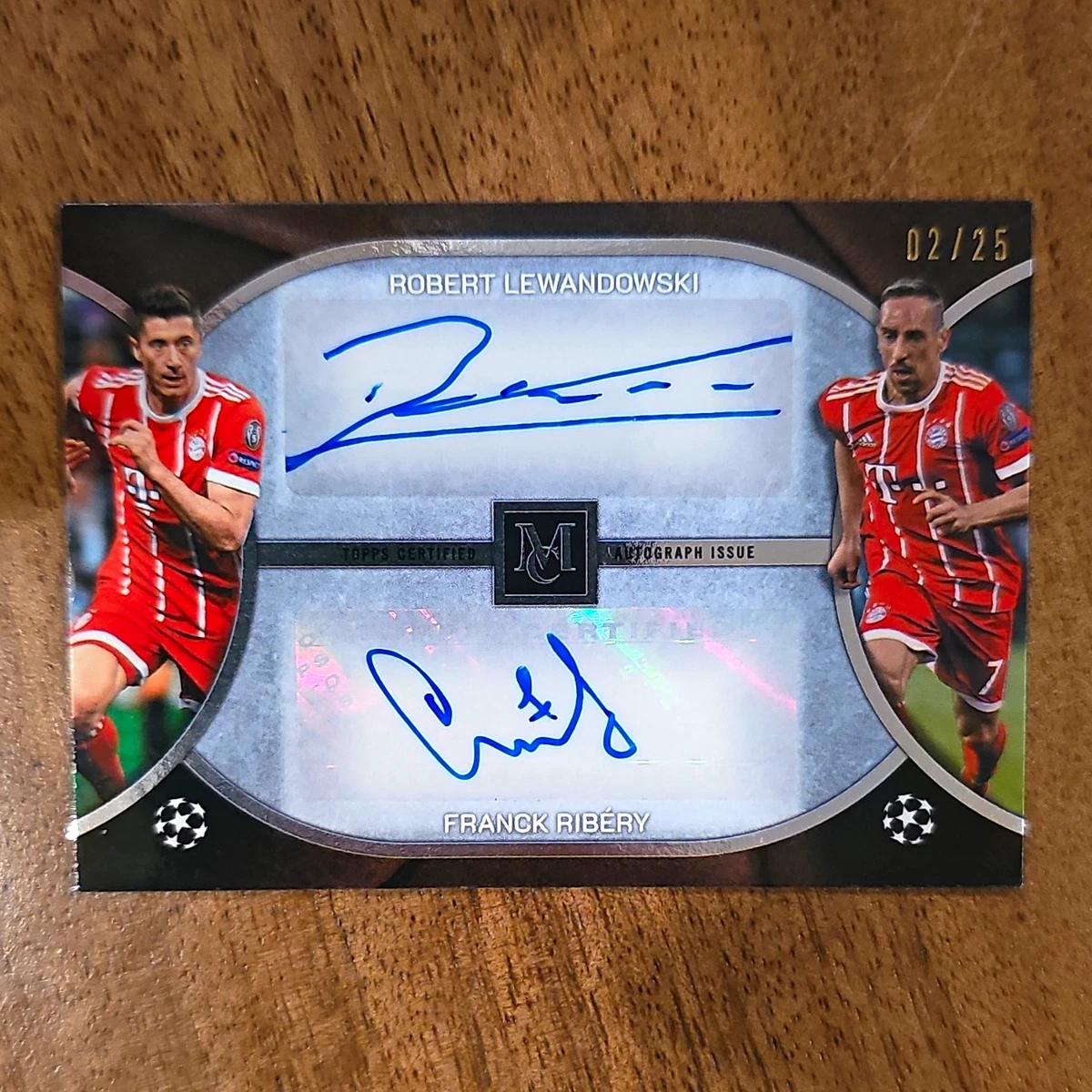 25+ Bayern Munich Soccer Original Autographed Sports Trading Cards