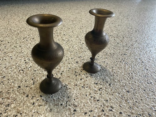 1970's Pair of Brass Table Candlestick Holders, Set of two - Picture 4 of 6