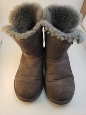 UGG Australia Kids Gray Short Bailey Button Boots 5991Y Youth Size 5