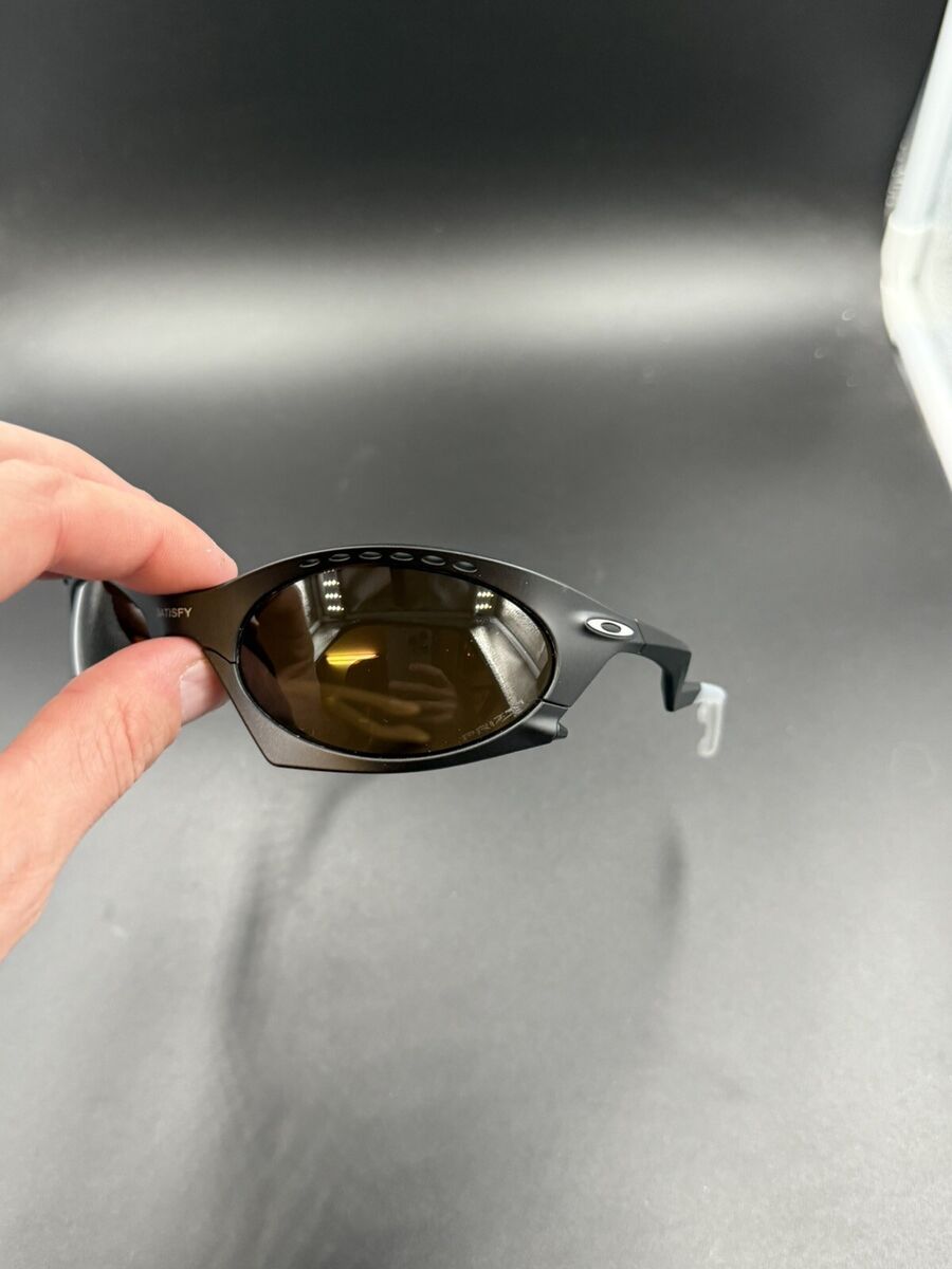Oakley Plantaris Satisfy Matte Black Prizm Bronze Travis Oakley Plantaris Satisfy Matte Black Prizm Bronze Travis