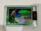 Giannis Antetokounmpo 2026 Leaf Magnificence Auto Green #2/3 Milwaukee