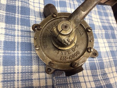 Vintage Aircraft Fuel Pump United Aircraft D-2 AN 4009 Wobble Free Shipping