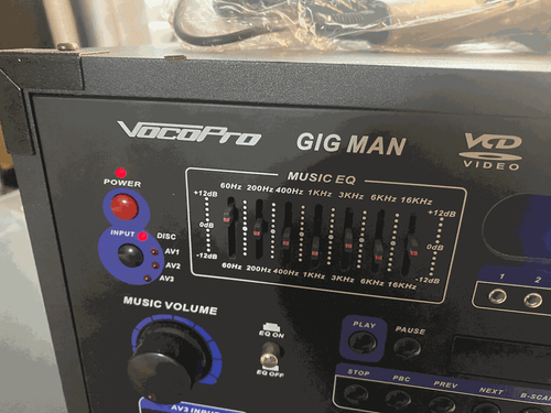 VocoPro GigMan Professional Karaoke System Multi Mixing Amp W/ Remote & 36 discs - Picture 6 of 17