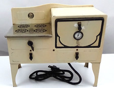 Vintage Little Lady Kingston Oven Range Model 335 Pressed Metal Tested