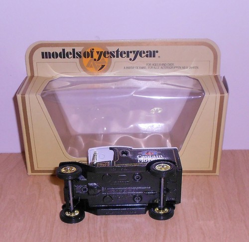 Matchbox MODELS OF YESTERYEAR Y12-3.M4 1912 FORD MODEL T VAN "CAPTAIN MORGAN" - Picture 9 of 11