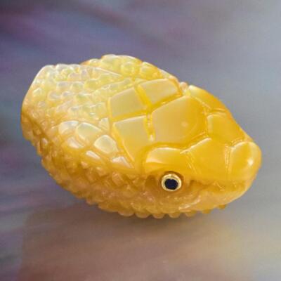 Snake Head Bead Carved Mother-of-Pearl Shell & Blue Sapphire Gemstone Eyes 3.74g