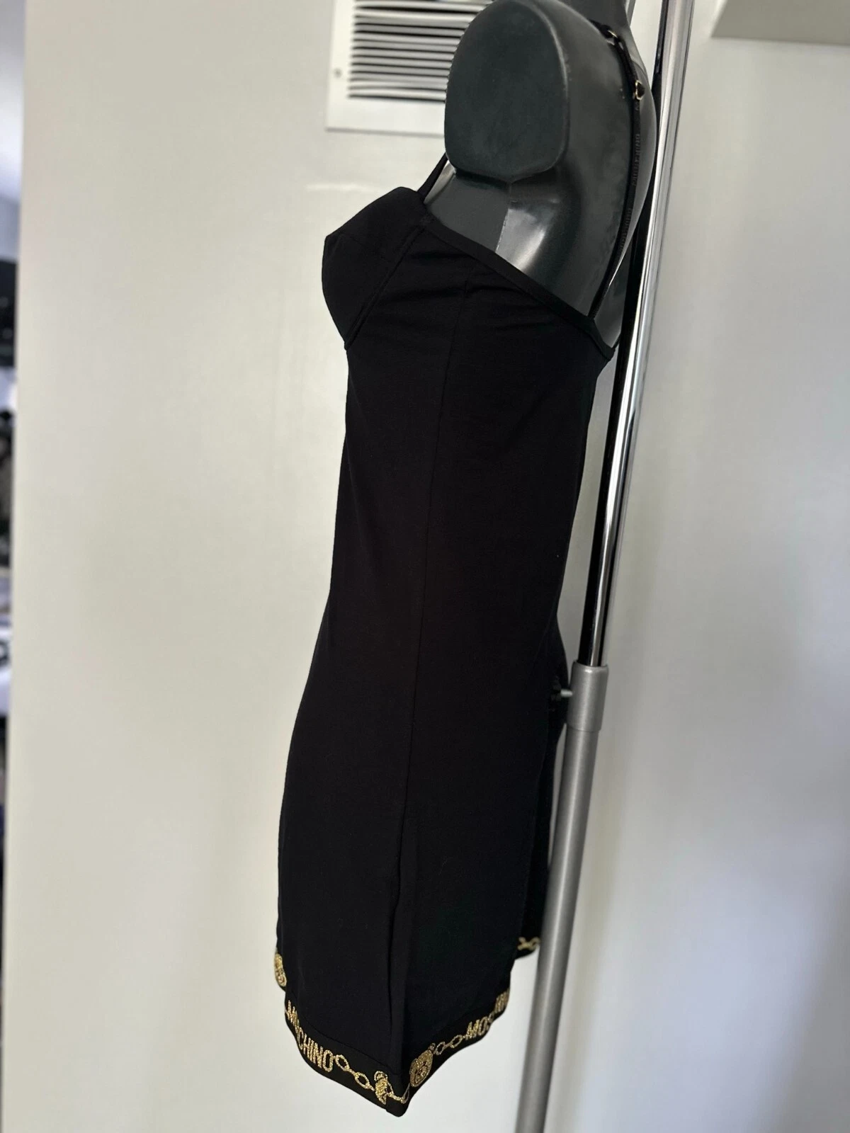 Abito da notte Moschino nero taglia M prezzo speciale £155