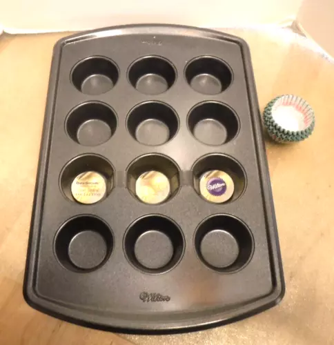 Wilton Dura-Smooth Mini Muffin Pan Non-Stick Collection 12 Cup + Bonus