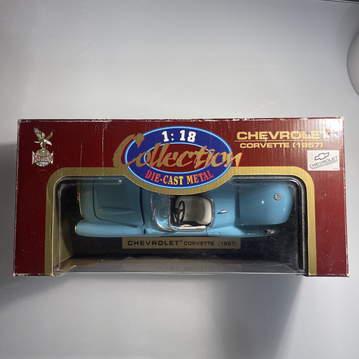 Road Legends 1/18 Scale 92018 - 1957 Chevrolet Corvette