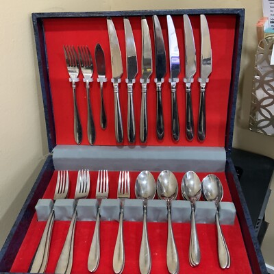 A lot of 32 Craft Kitchen Satin Classic Stainless Flatware  + BOX