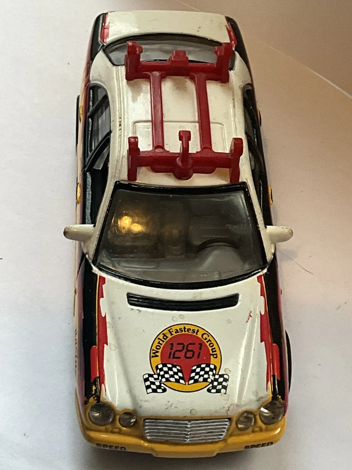 Carro de corrida Realtoy Master Racing Mercedes Benz 5000c fundido - Imagem 2 de 4