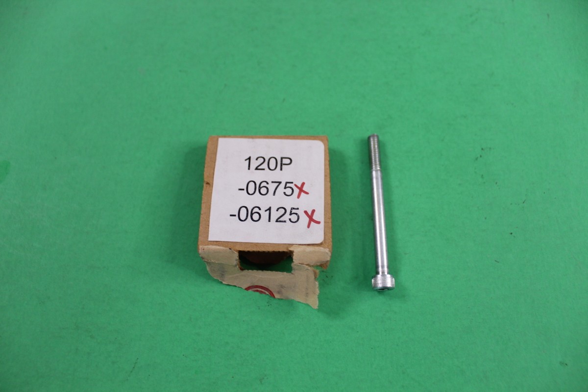 NOS OEM FACTORY KAWASAKI 1982-83 KZ750 N1 N2 F1 ENGINE SOCKET BOLT