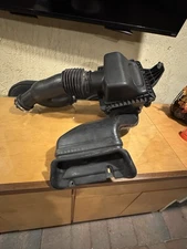 18-22 Ford Expedition, F150  OEM Air Intake Assembly- With Brand New Air Filter 