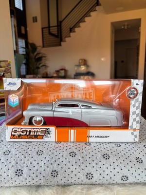 Jada Toys Bigtime Muscle 1951 Mercury Silver Red Diecast 1:24