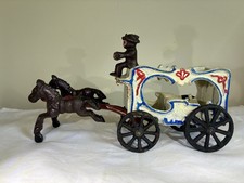 Vintage Cast Iron White Circus Stagecoach Wagon Buggy with Driver Brown Horses