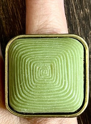Vintage Green Lucite Spiral Square Stretch Ring Gold Tone Statement Adjustable
