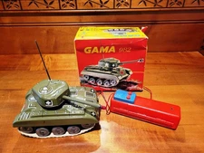 Vintage Western Germany Tin Tethered Tank By GAMA Model 982 Original Box
