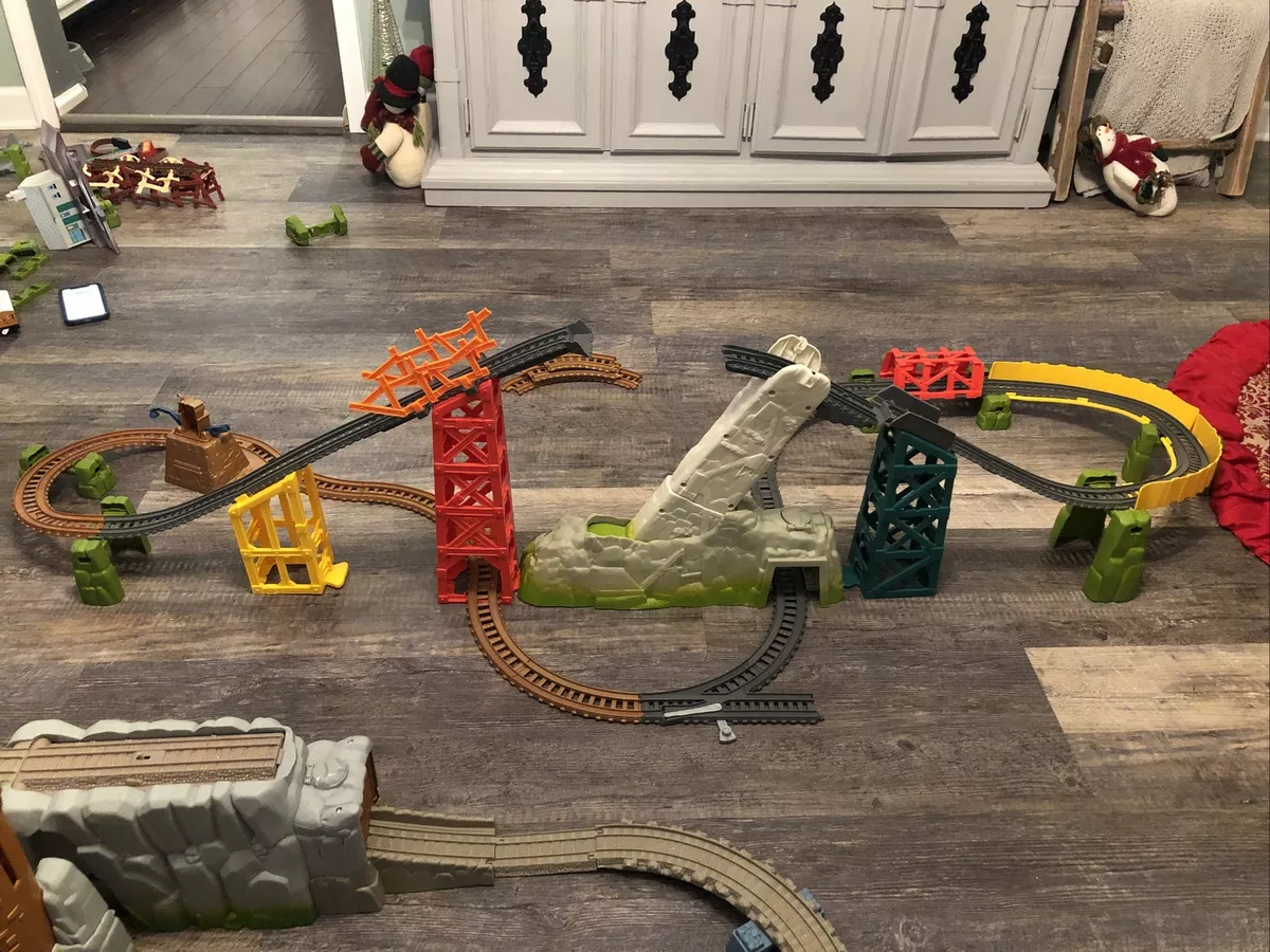 Thomas avalanche escape set deals pieces