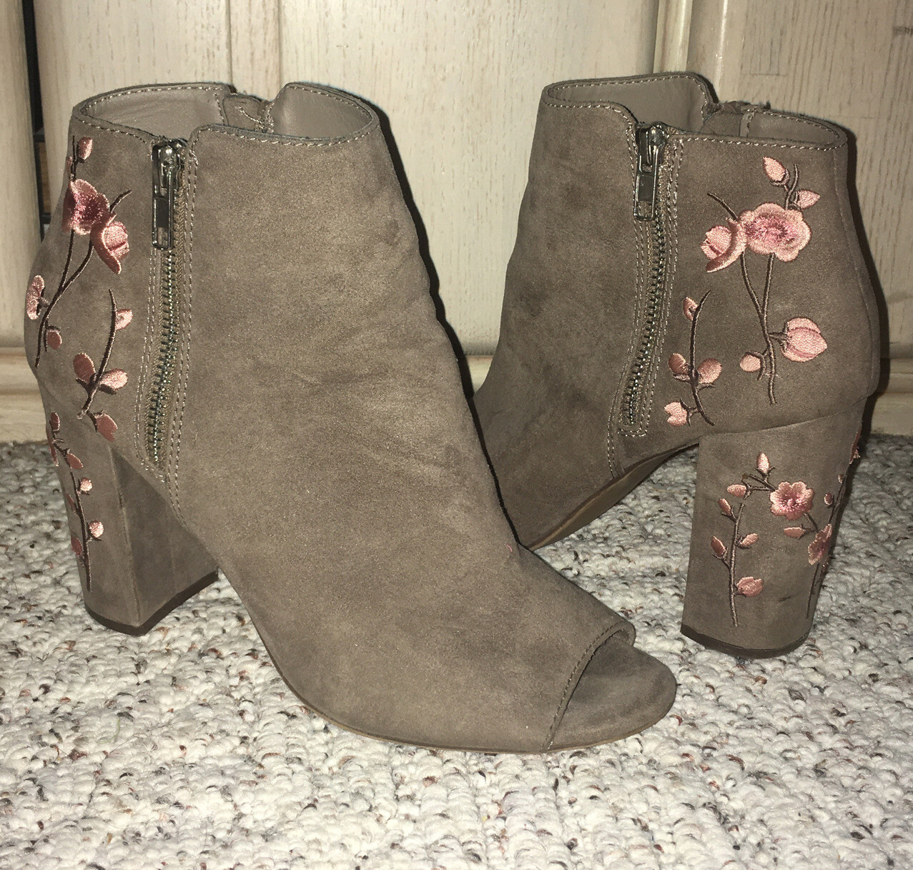 Candies Tan Peep Toe Pink Floral 