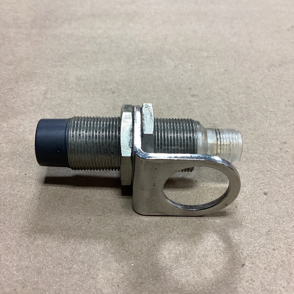 Balluff BES0070 Inductive Sensor 10-30 VDC BES M18MG-PSC16F-S04K - Image 4 of 4