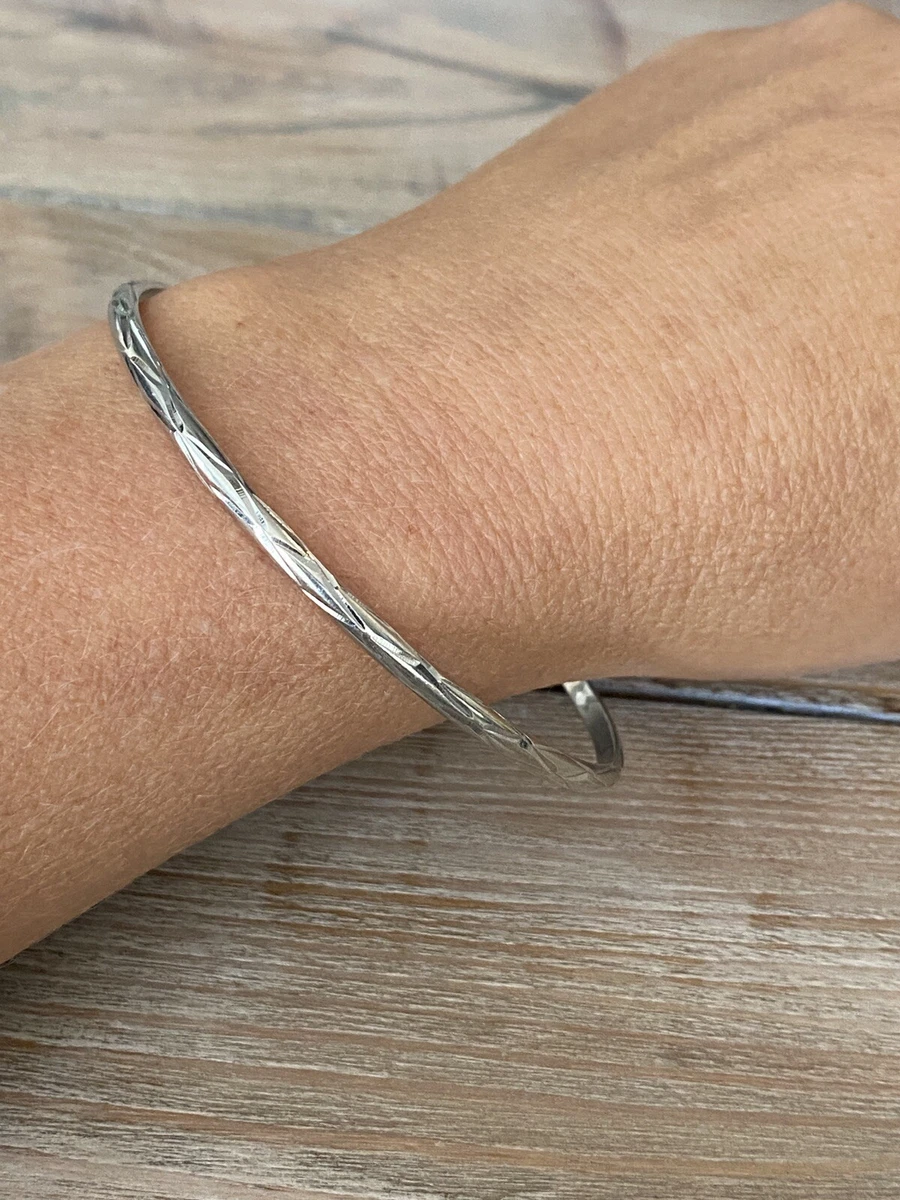 Criss 2024 cross bangle