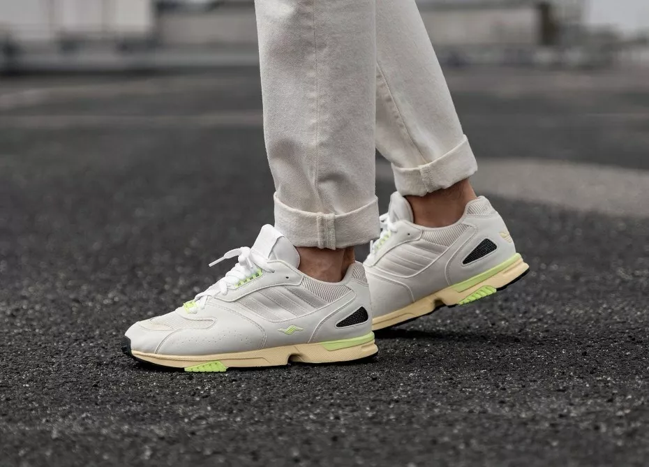 Arrastrarse espontáneo Campo ADIDAS ZX 4000 “OFF-WHITE | eBay