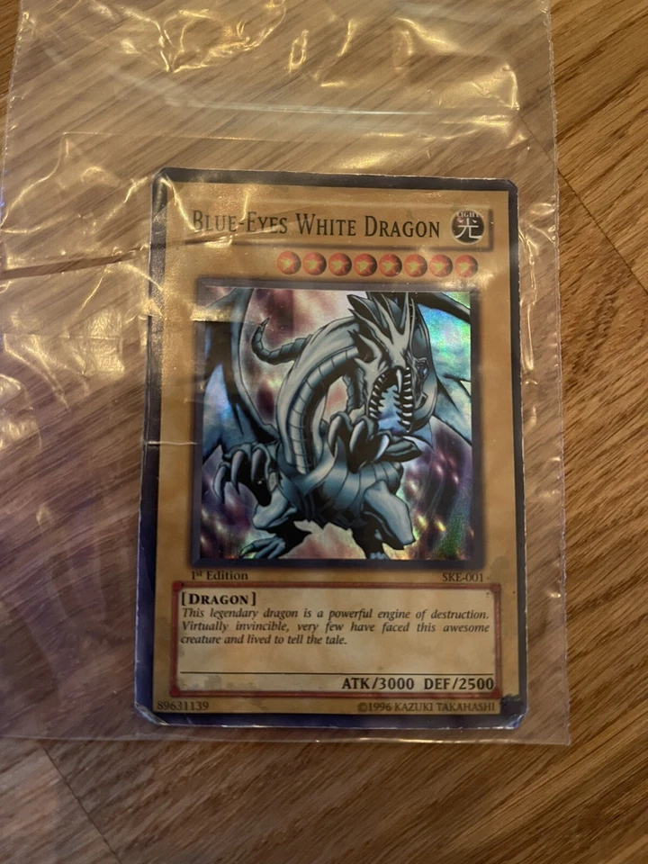 Blue-Eyes White Dragon, Foto 2 von 5