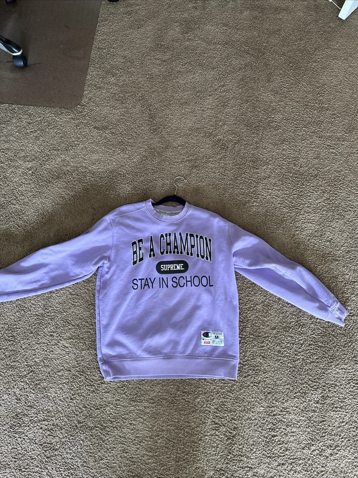 Pull Supreme X Champion (moyen)