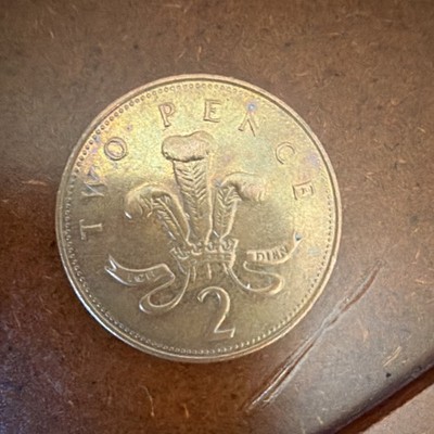 1974 UK 2 New Pence 2p Copper-Nickel Decimal Coin Prince of Wales Feathers