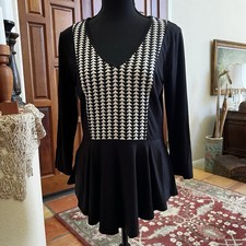Karen Kane Black Long Sleeve Peplum Vneck Tunic Size M
