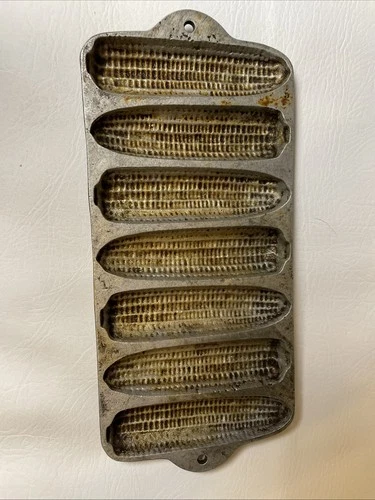 Vtg Cast Iron Cornbread Muffin Pan 7 Ear Mold V Wagner Ware (?) Unmarked 13"l