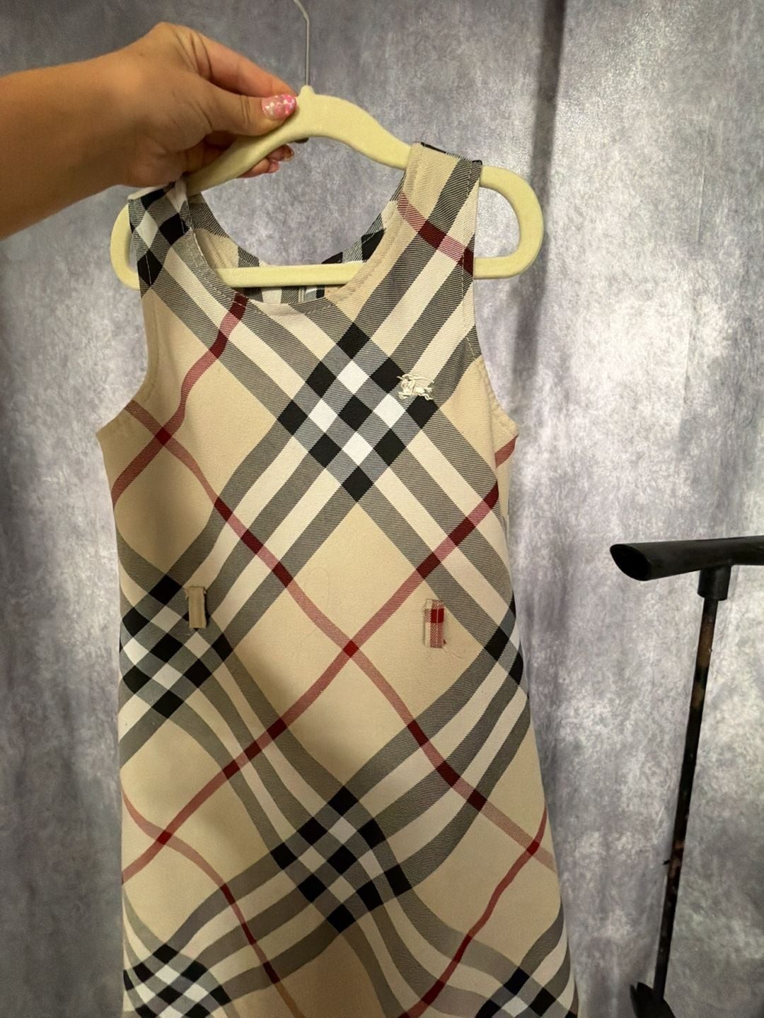 Burberry Girls Check Plaid Classic Dress Size 8/9 girls Beige with pattern