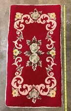 Vintage Floral Hooked Rug Tufted Victorian 1940s Flower Rug 35  x18  