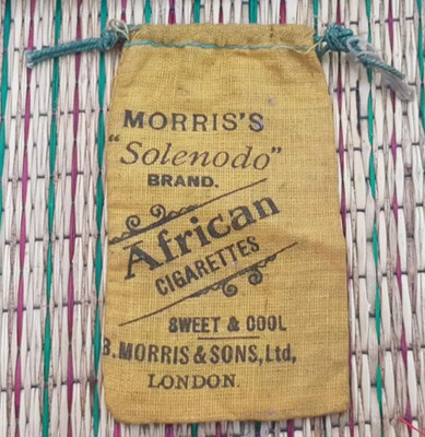 Extrem seltene Stofftasche der Marke Morris's Solenodo afrikanische Zigaretten Packung