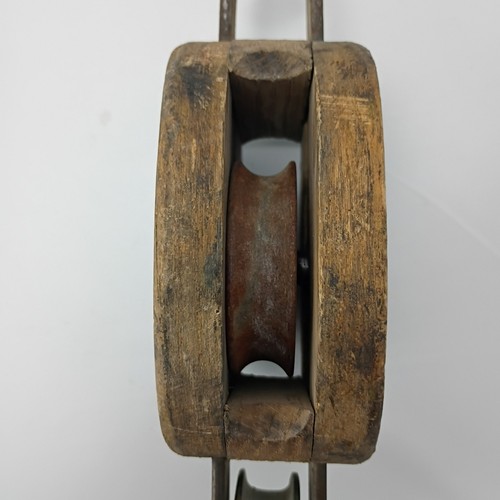 Vintage UW Upton Walton Wood Metal Block and Barn Pulley - Picture 7 of 11