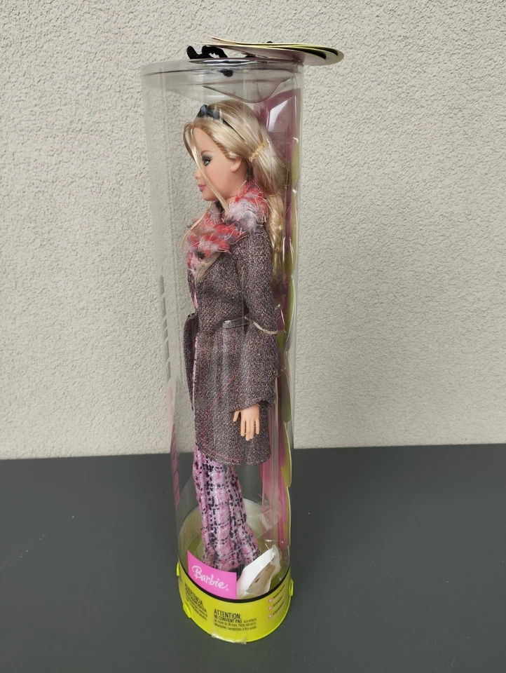 BARBIE FASHION FEVER 2004 H0665 confezione intatta - Immagine 3 di 4