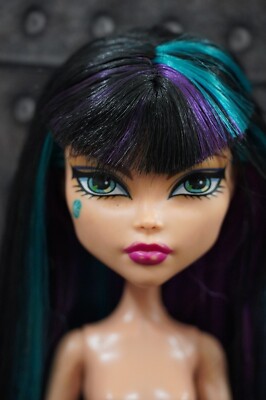 Monster High Cleo de Nile CREEPATERIA Nude Doll