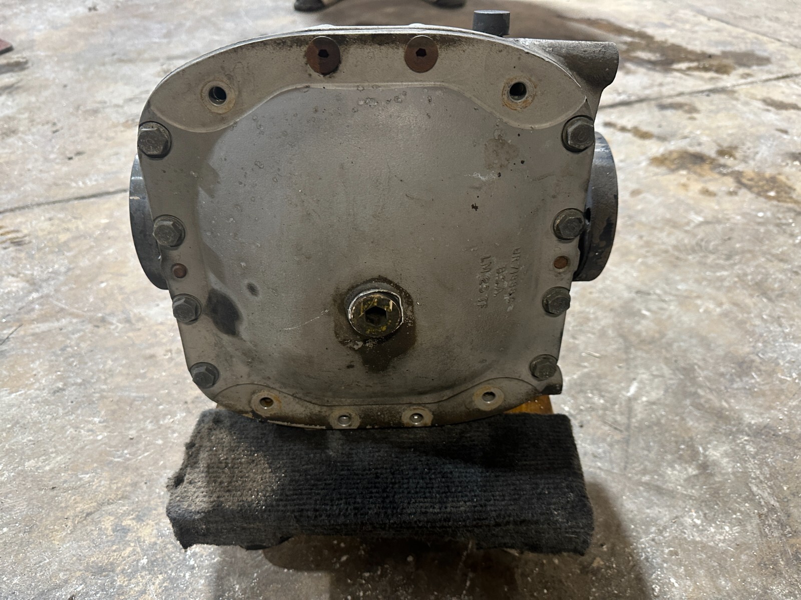 Bentley Brooklands 1994 Rear Axle Differential Carrier Assembly OEM