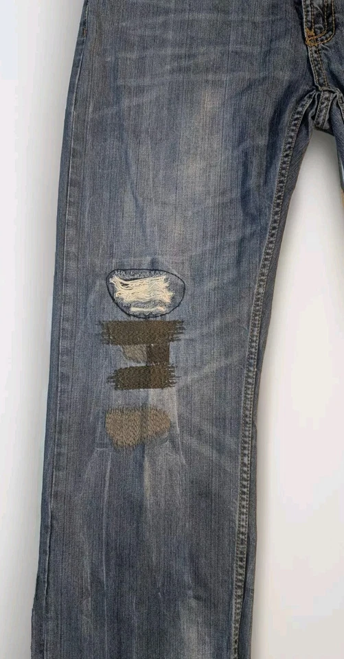 Pantalones de mezclilla desgastados rasgados destruidos remendados remaches antiguos 38x32 rectos  Foto 4 de 4