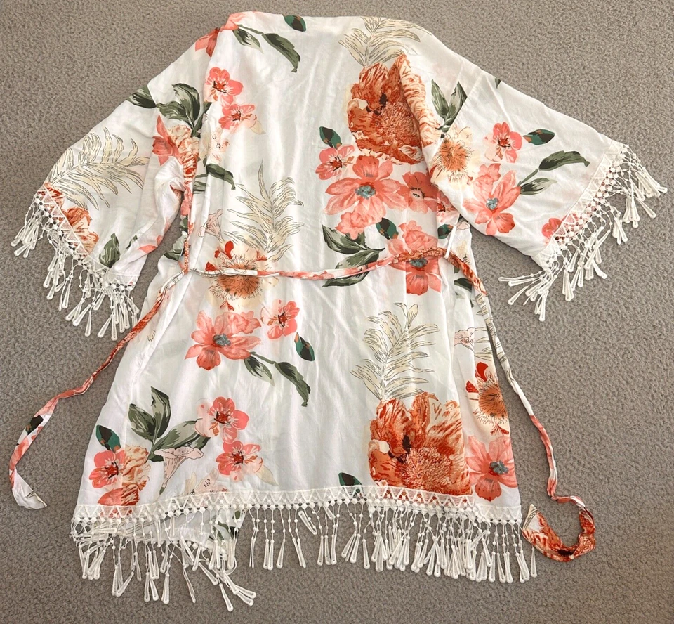 Kimono feminino vintage Y2K grande floral com franja com cinto branco rosa festival - Imagem 2 de 4