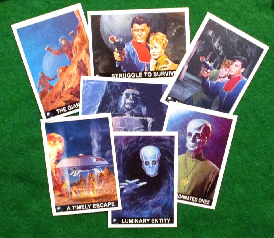 2019 LOST IN SPACE THE ART OF RON GROSS COMPLETE 45 CARD BASE SET - Image 4 of 4