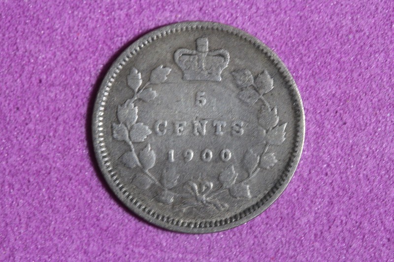 1900 Canada "Oval 0's" 5 Cents Silver Coin #M26669