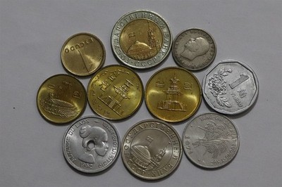     KOREA 10 WON 1980 + RUSSLAND & VIETNAM HIGH GRADE B68 #68 U35