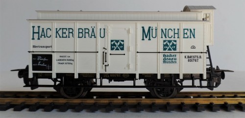H0 Trix Express 53 3418 00 Bierwagen m. Bremserhaus "Hackerbräu", neu, OVP [539] | Zustand: Neu