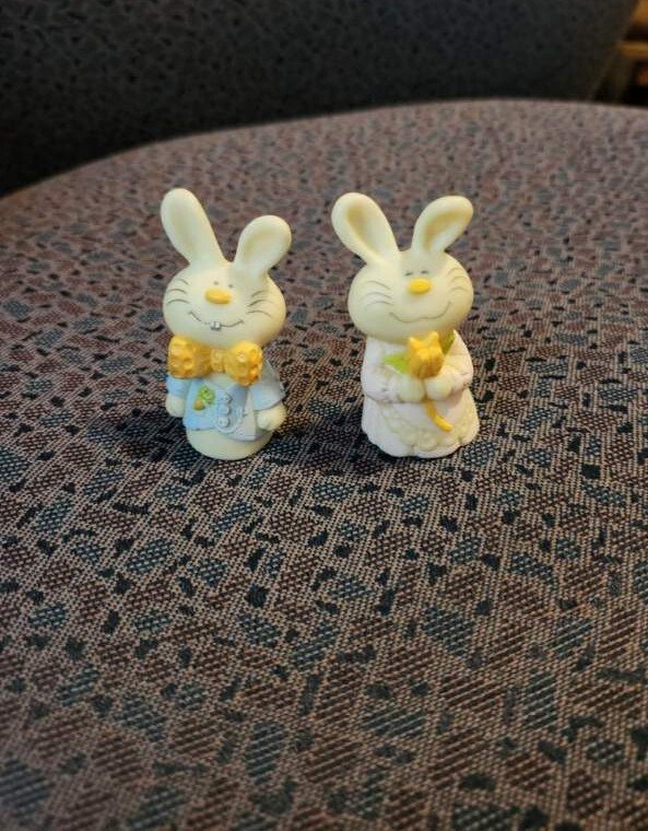 Hallmark 1976 Barnaby and Bernadette Bunny Easter Finger Puppets CUTE!!